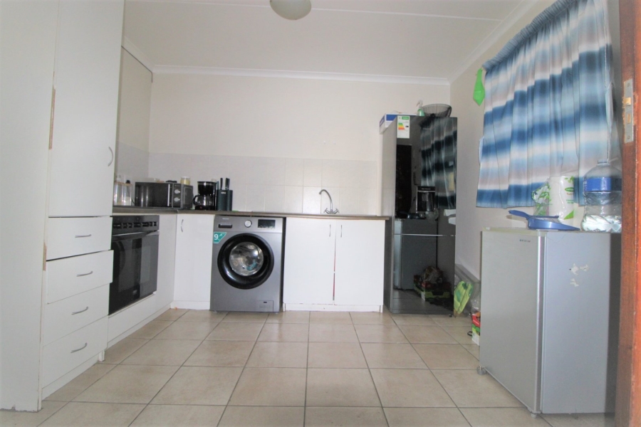 1 Bedroom Property for Sale in Guldenland Western Cape